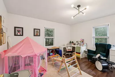 515 E Dean Rd, Fox Point, WI 53217 - Photo 17