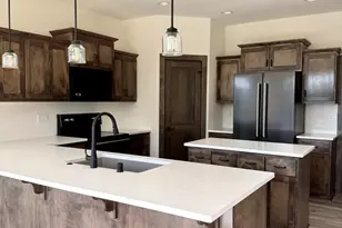 S54W25403 Pebble Brook Ct, Waukesha, WI 53189 - Photo 15