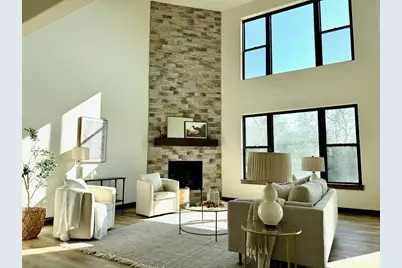 S54W25403  Pebble Brook Ct, Waukesha, WI 53189 - Photo 3