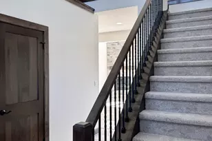 S54W25403 Pebble Brook Ct, Waukesha, WI 53189 - Photo 35