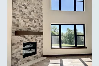 S54W25403  Pebble Brook Ct, Waukesha, WI 53189 - Photo 5