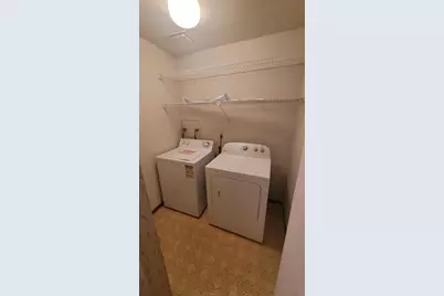 7815 W Heather Ave, Milwaukee, WI 53223 - Photo 5