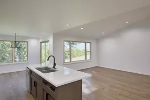 627 Bobolink Ln, Cascade, WI 53011 - Photo 5