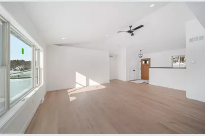 627  Bobolink Ln, Cascade, WI 53011 - Photo 11