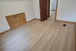 4906 N 24th Pl, Milwaukee, WI 53209 - Photo 7