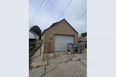 4906 N 24th Pl, Milwaukee, WI 53209 - Photo 5