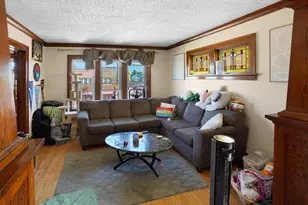 2191 S 60th St, West Allis, WI 53219 - Photo 11