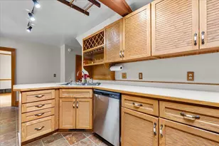 427 N Maple Ln, Racine, WI 53105 - Photo 23