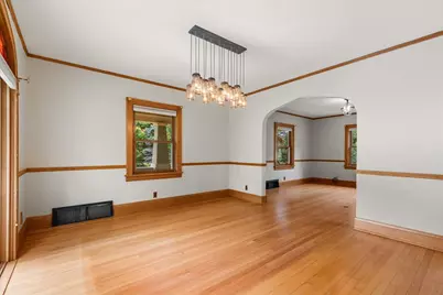 427 N Maple Ln, Racine, WI 53105 - Photo 17