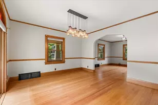 427 N Maple Ln, Racine, WI 53105 - Photo 17