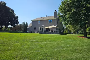 N70W25842 Coventry Ct, Lisbon, WI 53089 - Photo 9