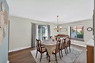 3925 W College Ave, Franklin, WI 53221 - Photo 9