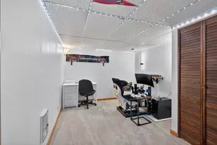 3925 W College Ave, Franklin, WI 53221 - Photo 21