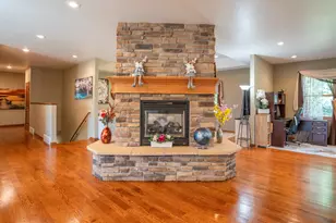 13175 Jay St, Trempealeau, WI 54661 - Photo 7