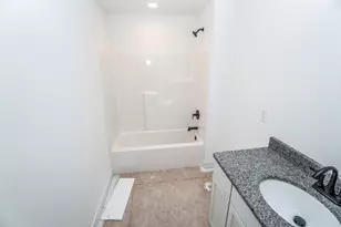 W206N16178 Stonebrook Dr, Jackson, WI 53037 - Photo 15