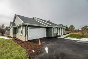 W206N16178 Stonebrook Dr, Jackson, WI 53037 - Photo 19