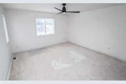 W206N16182  Stonebrook Dr, Jackson, WI 53037 - Photo 11