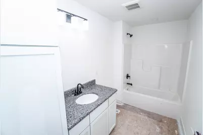 W206N16182  Stonebrook Dr, Jackson, WI 53037 - Photo 17