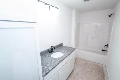 W206N16182  Stonebrook Dr, Jackson, WI 53037 - Photo 11