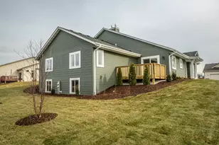 W206N16182 Stonebrook Dr, Jackson, WI 53037 - Photo 17