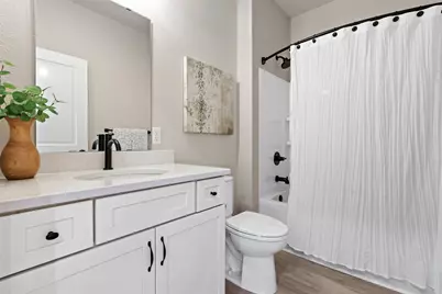 7038  Stonewood Ln, Lannon, WI 53046 - Photo 11