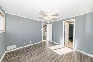 4502 W Crawford Ave, Greenfield, WI 53220 - Photo 17