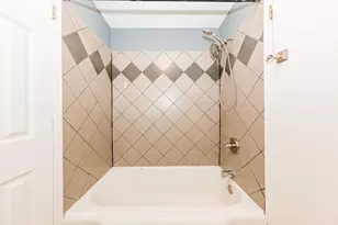 4502 W Crawford Ave, Greenfield, WI 53220 - Photo 15