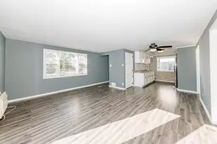 4502 W Crawford Ave, Greenfield, WI 53220 - Photo 7