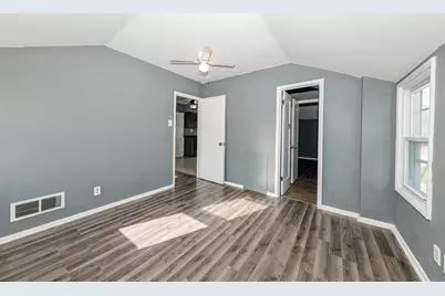 4502 W Crawford Ave #4504, Greenfield, WI 53220 - Photo 31