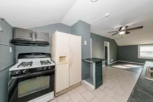 4502 W Crawford Ave, Greenfield, WI 53220 - Photo 25