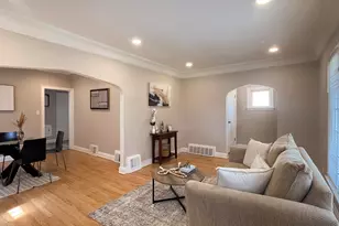 4249 N 18th St, Milwaukee, WI 53209 - Photo 3