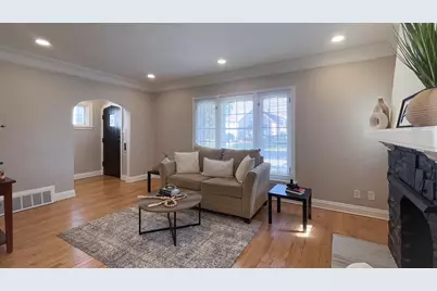 4249 N 18th St, Milwaukee, WI 53209 - Photo 5