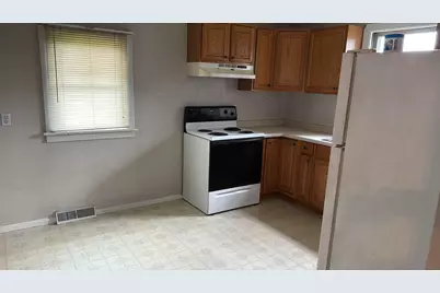 3817  68th St, Racine, WI 53126 - Photo 11
