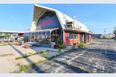 3810  Durand Ave, Racine, WI 53405 - Photo 3