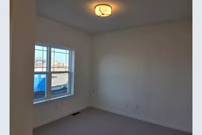 1275  Wild Rye Ln, Oconomowoc, WI 53066 - Photo 5