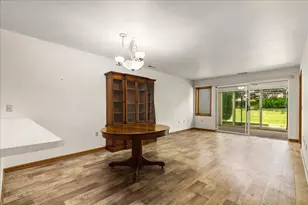 217 Hartford Square, Hartford, WI 53027 - Photo 3