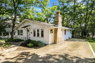 15 Geneva Ln, Fontana, WI 53125 - Photo 1