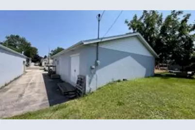 1318 N Main St #1324, Racine, WI 53402 - Photo 11