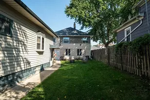 2054 S 77th St, West Allis, WI 53219 - Photo 3