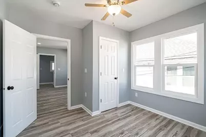 2054 S 77th St #2056, West Allis, WI 53219 - Photo 7