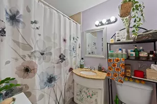 929 N Astor St, Milwaukee, WI 53202 - Photo 13