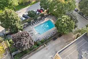 929 N Astor St, Milwaukee, WI 53202 - Photo 27