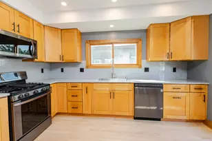 3457 S 10th St, Milwaukee, WI 53215 - Photo 39