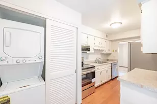 9002 W Lisbon Ave, Milwaukee, WI 53222 - Photo 5