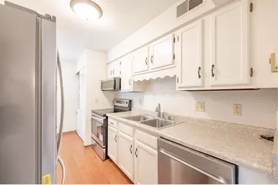 9002 W Lisbon Ave #202, Milwaukee, WI 53222 - Photo 7