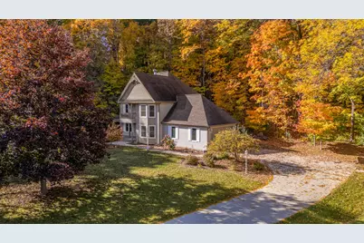 2110  Hollow Cir, West Bend, WI 53090 - Photo 35