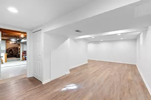 2110 Hollow Cir, West Bend, WI 53090 - Photo 17