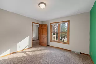 2110 Hollow Cir, West Bend, WI 53090 - Photo 25