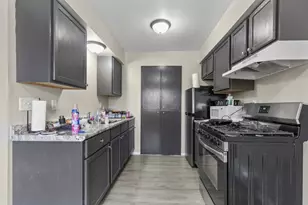 7871 N 60th St, Milwaukee, WI 53223 - Photo 7