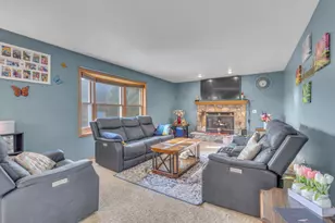 N6188 Shadybrook Ln, Sheboygan, WI 53083 - Photo 3